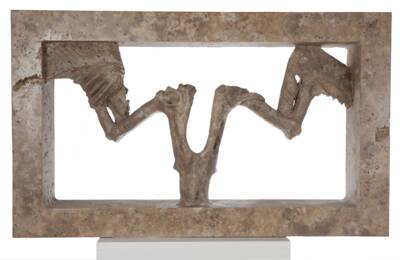 Michael Königer, DER REST EINER VOGEL-VOGEL-MAHLZEIT, 2024 Dolomit, 100 x 60 x 20 cm